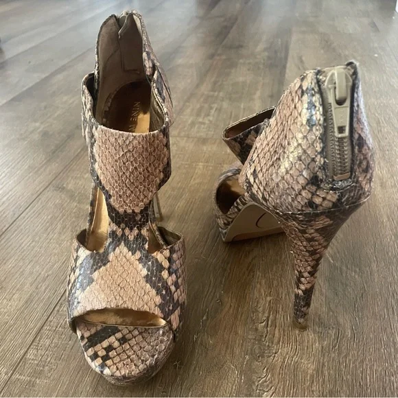 Nine West Python 🐍 Heels Women’s 6.5 - Picture 4 of 9